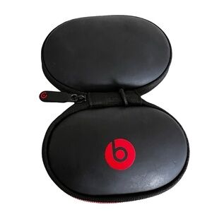 Beats By Dr Dre Headphones  Case